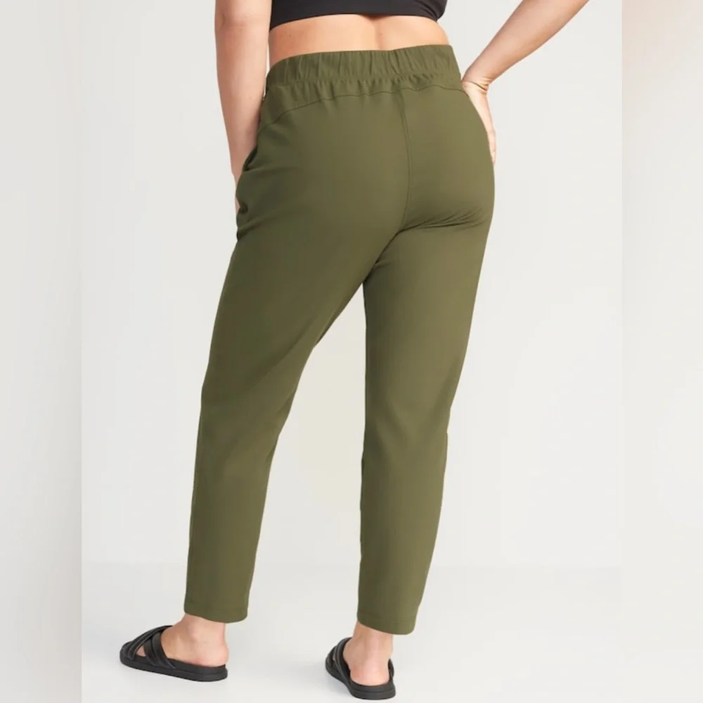 NWT! Arboretum Green High-Waisted Powersoft Coze Edition Slim Taper Pants 🌸 - Picture 4 of 6